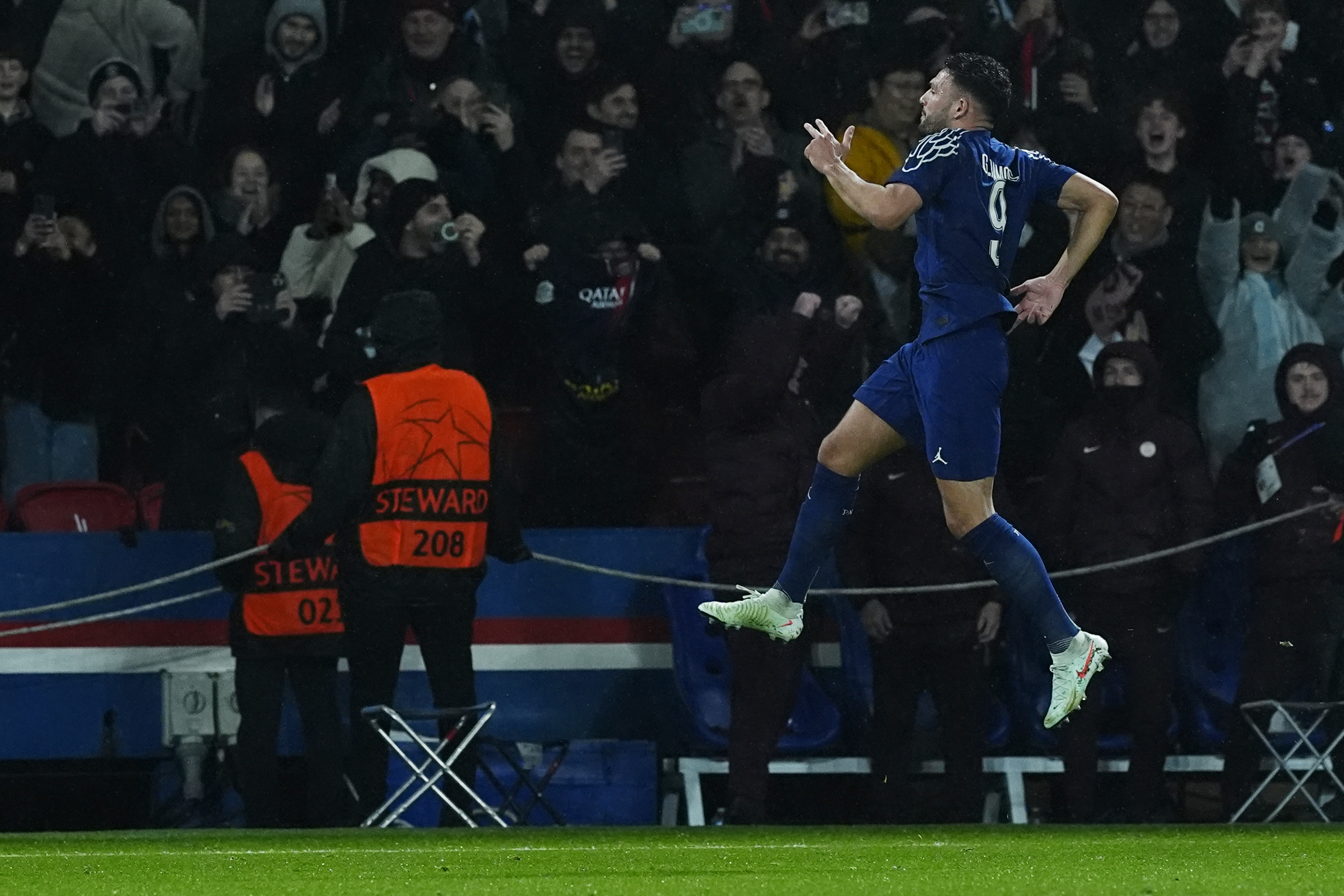 关于圣日耳曼备战冠军联赛,集中精力备战的信息 关于圣日耳曼备战冠军联赛,集中精力备战的信息