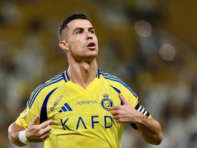 里昂球员本E展现出色状态,球队迎来胜利利器的简单介绍 里昂球员本E展现出色状态,球队迎来胜利利器的简单介绍