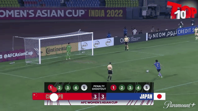 爱游戏官方入口-门将神扑助球队击败对手，英雄登场