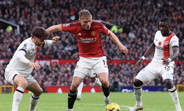 关于全球篮球比赛的比分紧咬,悬念重重的信息 关于全球篮球比赛的比分紧咬,悬念重重的信息