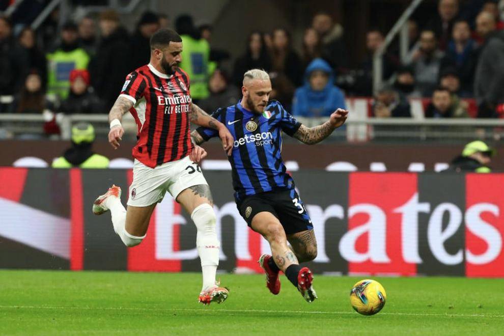 关于米兰称霸城市德比，双雄对决赛激荡悬浮的信息