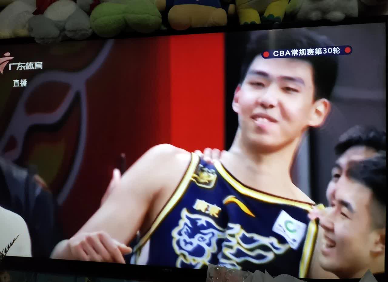 关于关键传球绝杀助球队连胜,积分领先他队的信息 关于关键传球绝杀助球队连胜,积分领先他队的信息