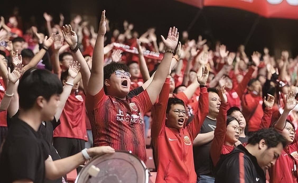 关于广州富力对阵上海上港，谁将在比赛中占据优势？的信息