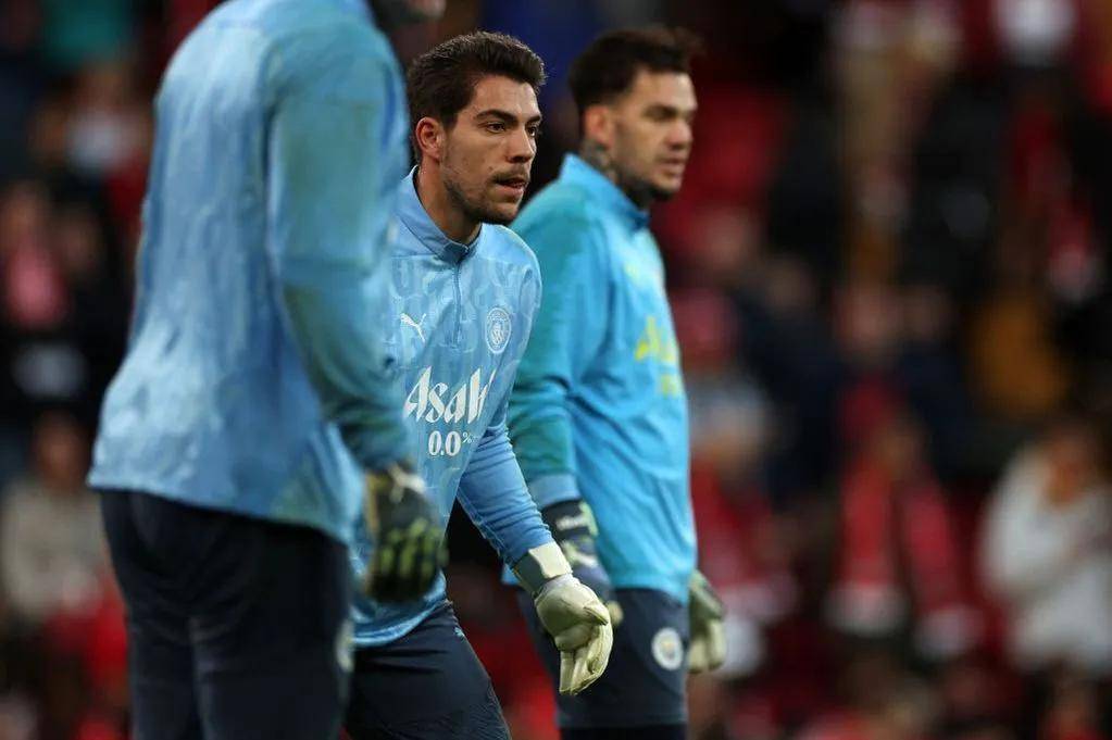 利物浦门将受伤在家养伤,缺席多场联赛的简单介绍 利物浦门将受伤在家养伤,缺席多场联赛的简单介绍