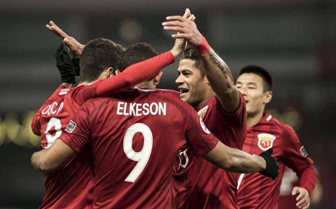 包含上港队员表现抢眼,顶住对手压力的词条 包含上港队员表现抢眼,顶住对手压力的词条