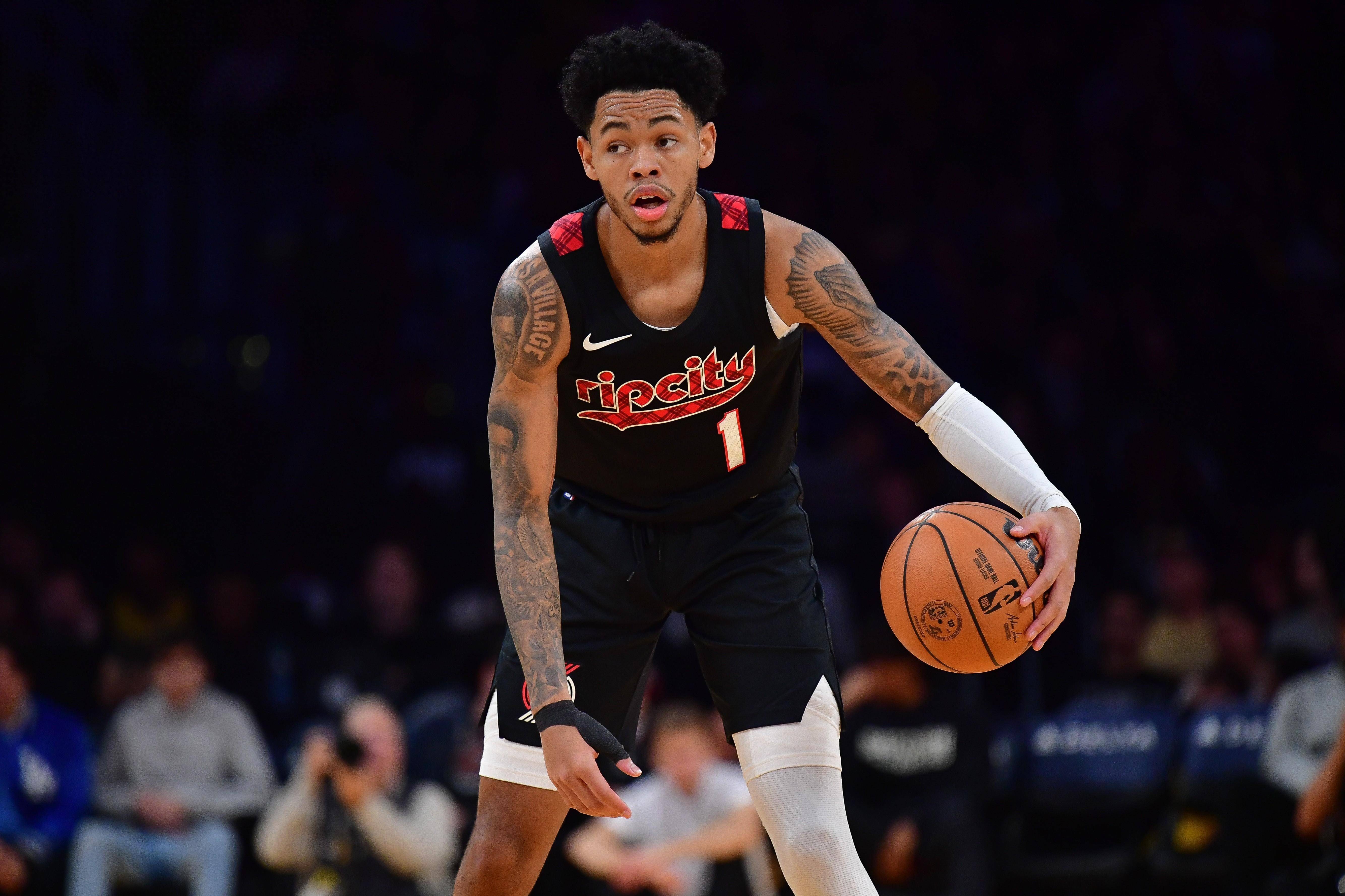 开拓者队痛失主场输给犹他爵士队的简单介绍 开拓者队痛失主场输给犹他爵士队的简单介绍