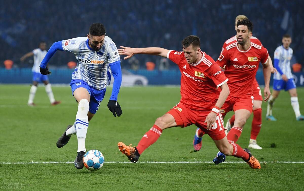 奥格斯堡面对柏林赫塔,寻求赢得关键比赛的简单介绍 奥格斯堡面对柏林赫塔,寻求赢得关键比赛的简单介绍