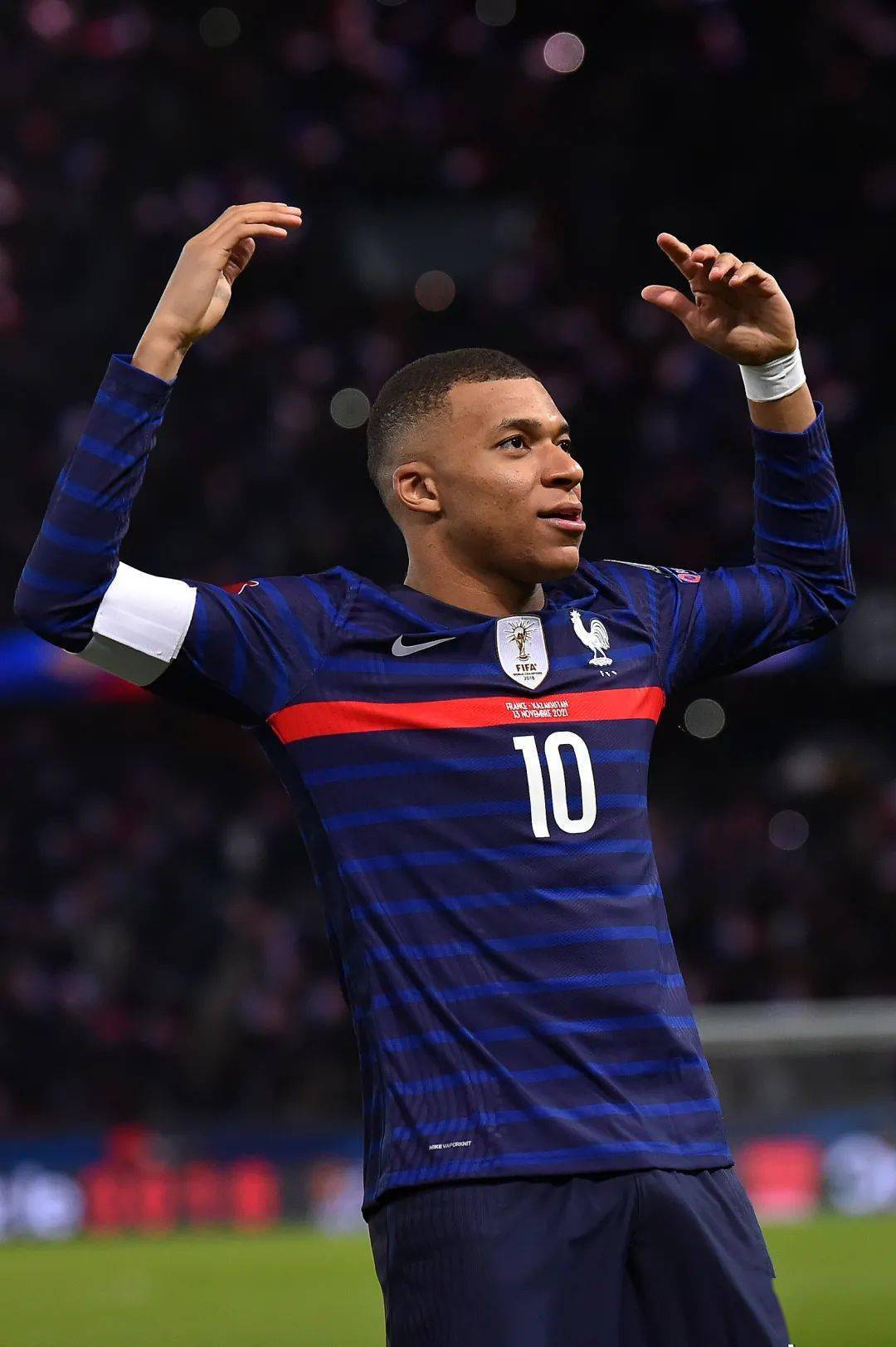 包含法国力克巨头，欧预赛力图夺魁的词条