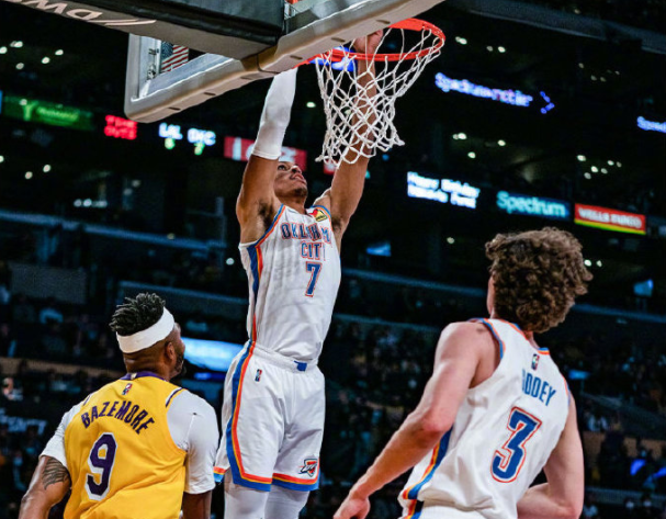 华连主场爆冷输球，意外惨遭敌手逆转！的简单介绍