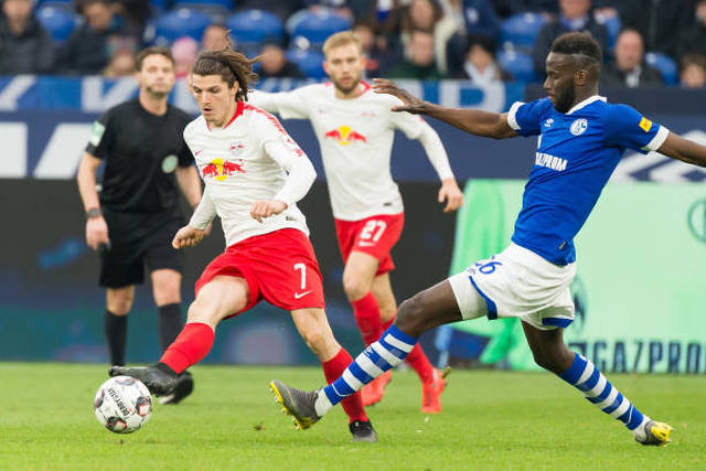 爱游戏体育-沙尔克主场再遭惨败，保级形势严峻的简单介绍