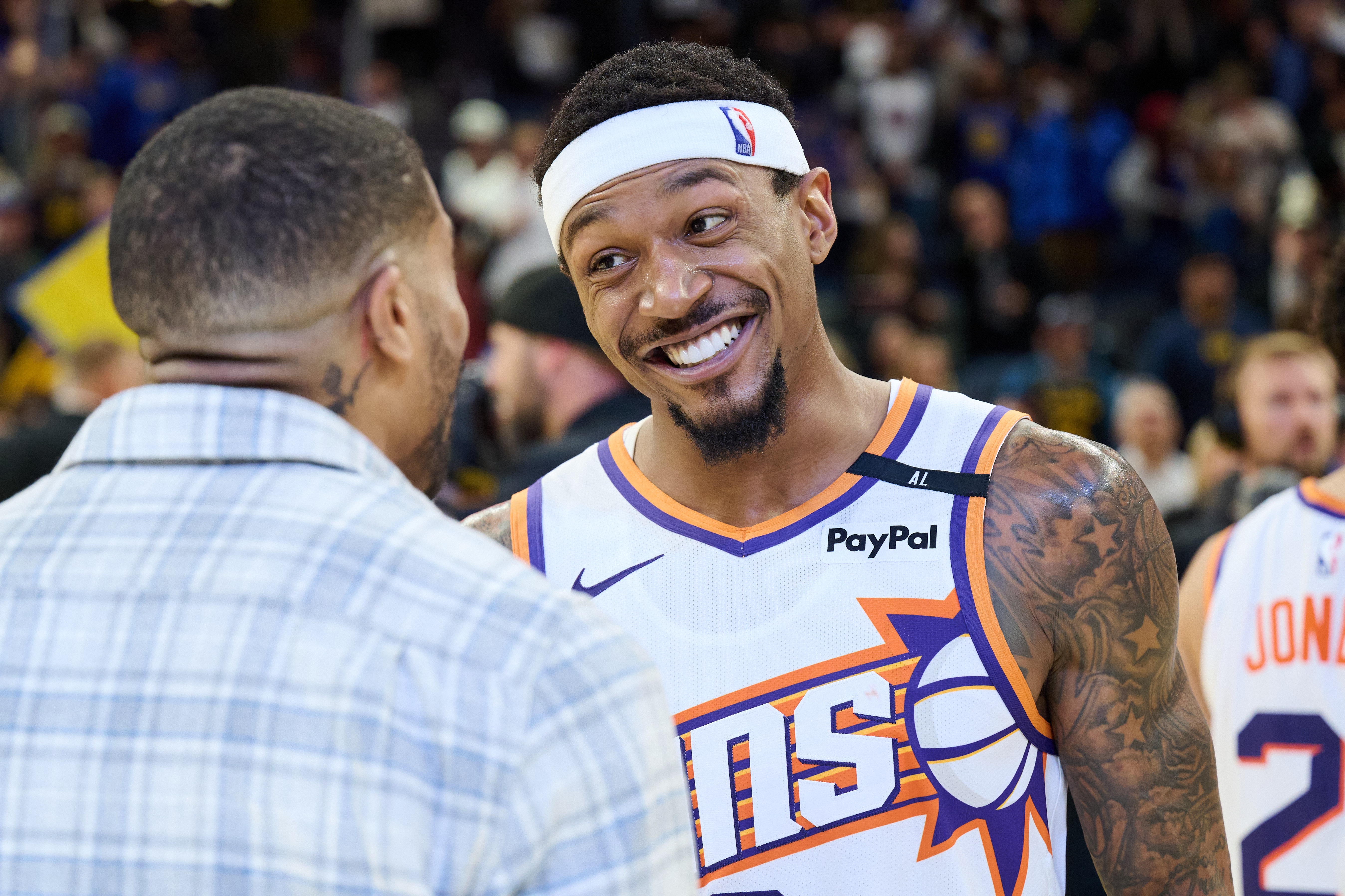 太阳队员表现强劲,助力球队取得连胜的简单介绍 太阳队员表现强劲,助力球队取得连胜的简单介绍