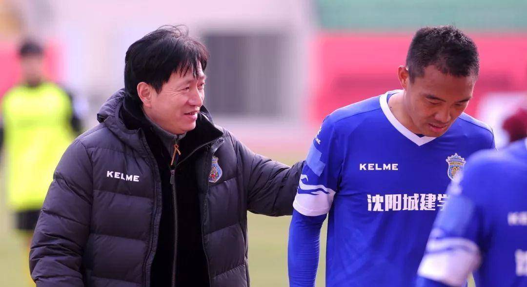 马队前锋连破四球，帮助球队获胜