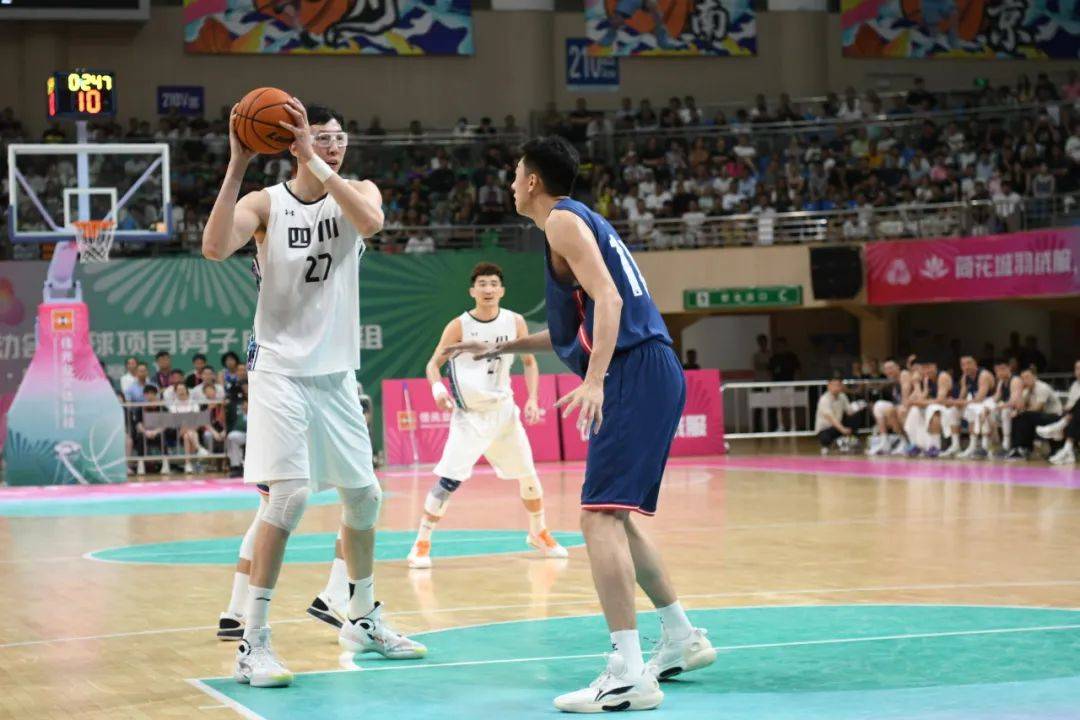 关于四川男篮全队实力爆发,团结取胜的信息 关于四川男篮全队实力爆发,团结取胜的信息