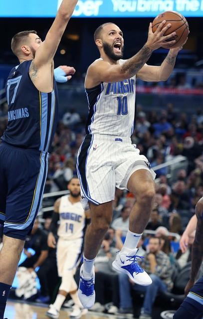 魔术队后卫关键时刻上演绝杀逆转 魔术队后卫关键时刻上演绝杀逆转