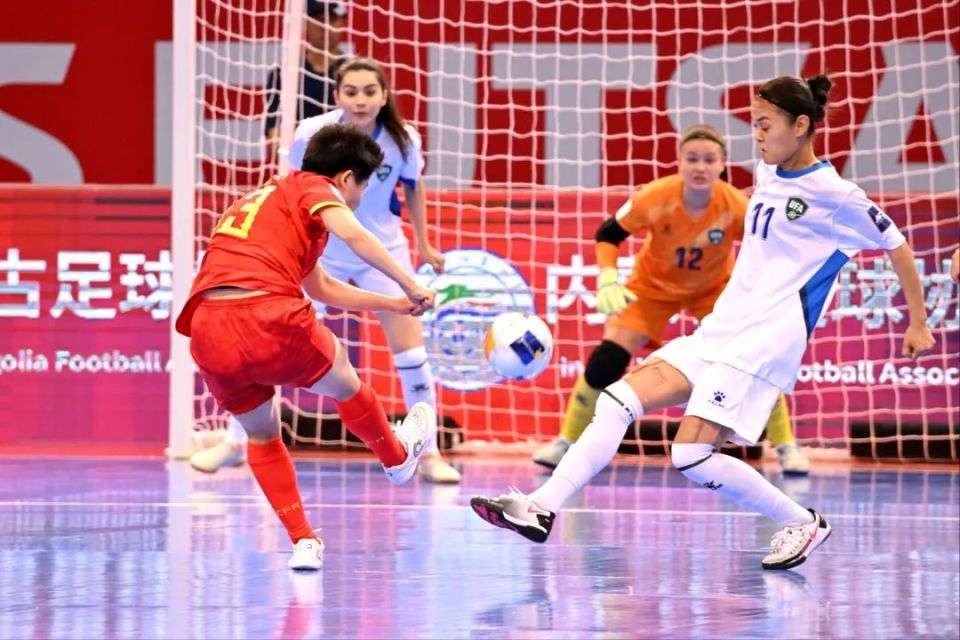 足球赛场上的火热战斗即将开启新篇章 足球赛场上的火热战斗即将开启新篇章