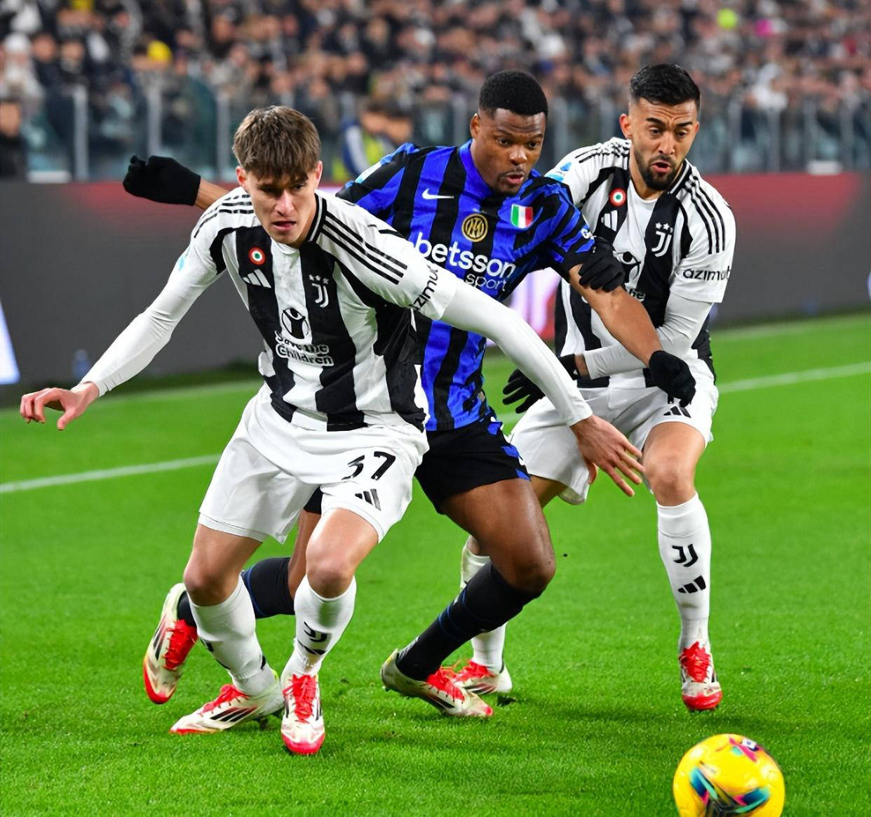 包含国米主场力阻尤文图斯,冠军之路岌岌可危的词条 包含国米主场力阻尤文图斯,冠军之路岌岌可危的词条