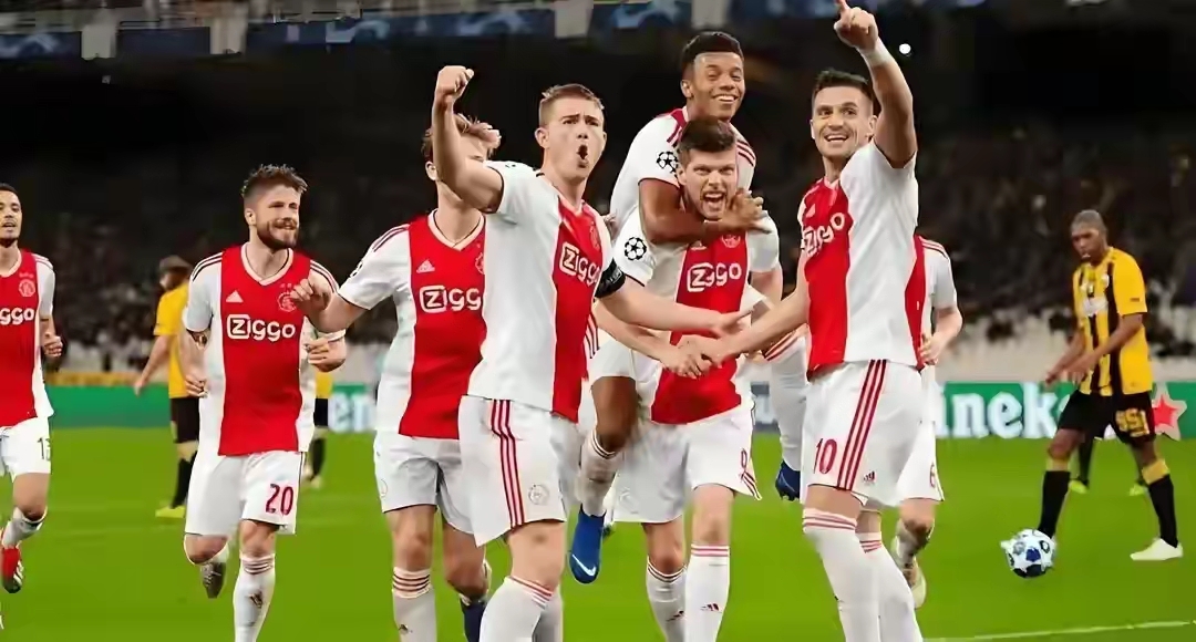 欧洲足坛巨星火爆交手,引发猛烈激战 欧洲足坛巨星火爆交手,引发猛烈激战