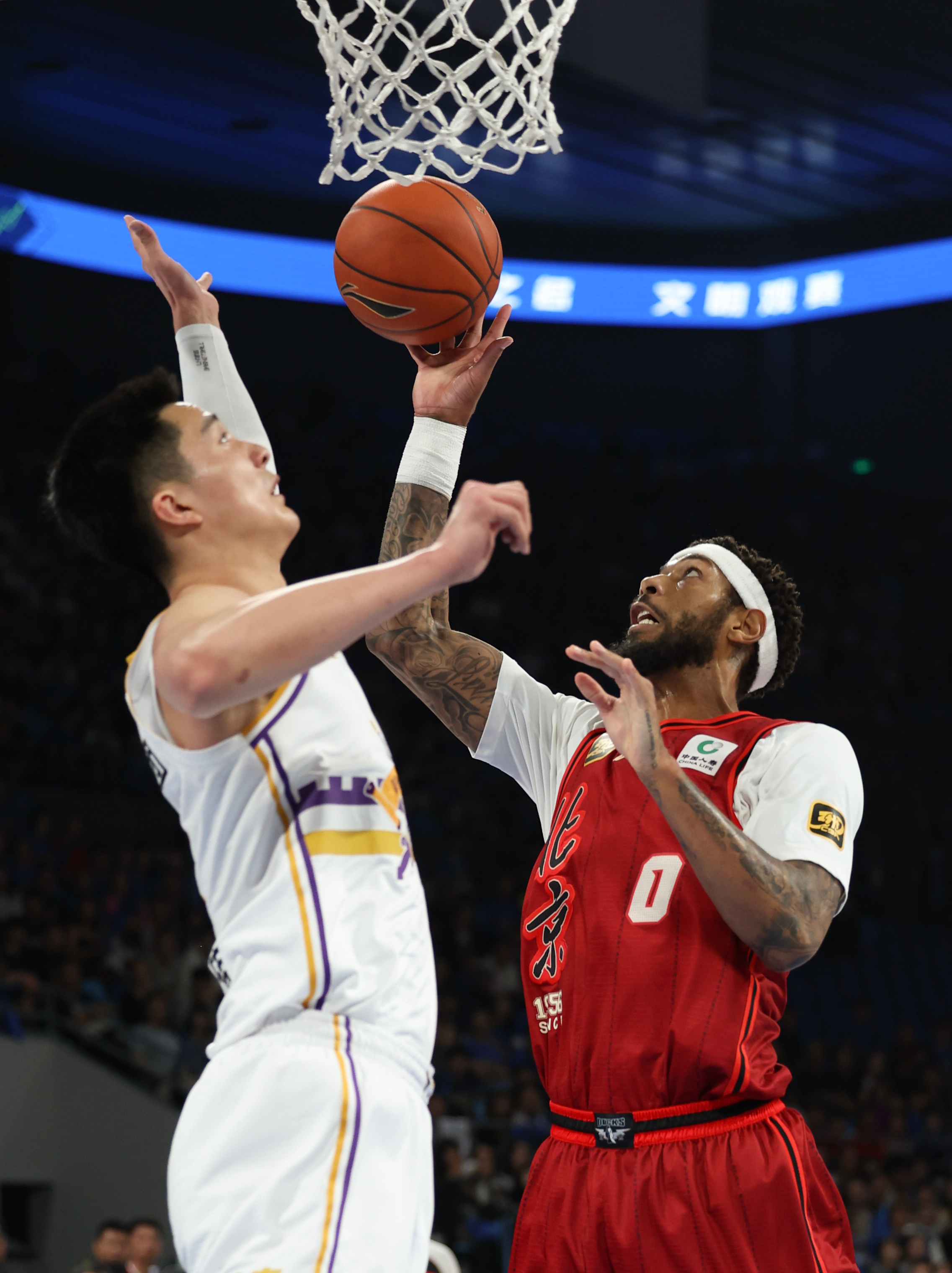 北京篮球联赛开幕式精彩纷呈,场面壮观 北京篮球联赛开幕式精彩纷呈,场面壮观