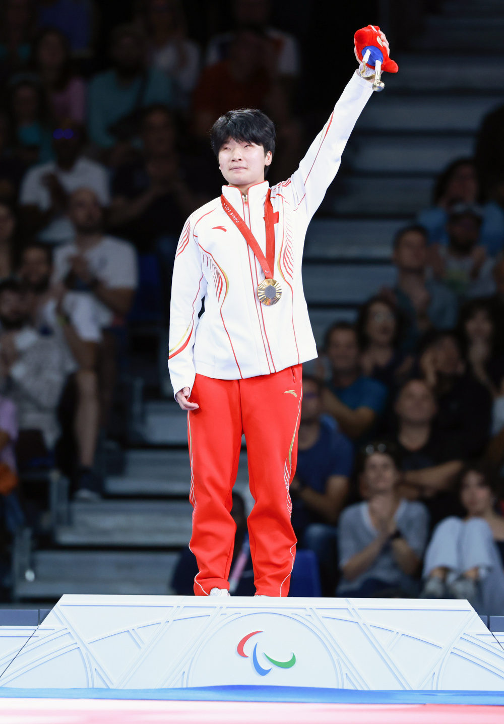 美国柔道选手斗志昂扬,勇夺金牌 美国柔道选手斗志昂扬,勇夺金牌