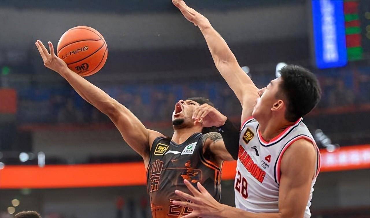 关于山东队内线压制对手,稳获胜利的信息 关于山东队内线压制对手,稳获胜利的信息