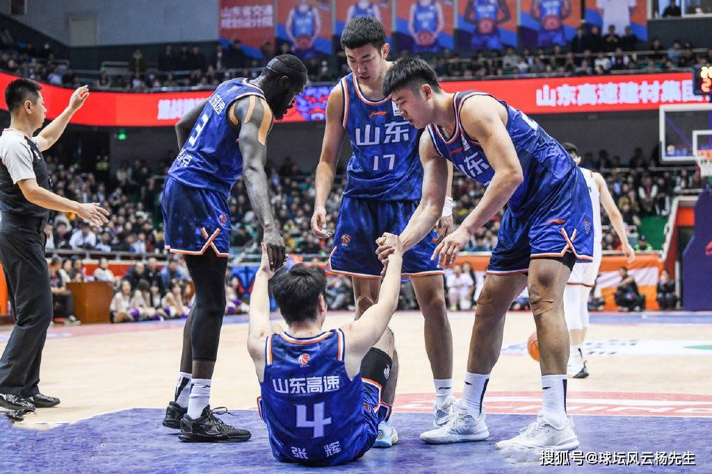 河北男篮惊险胜出,提振信心 河北男篮惊险胜出,提振信心