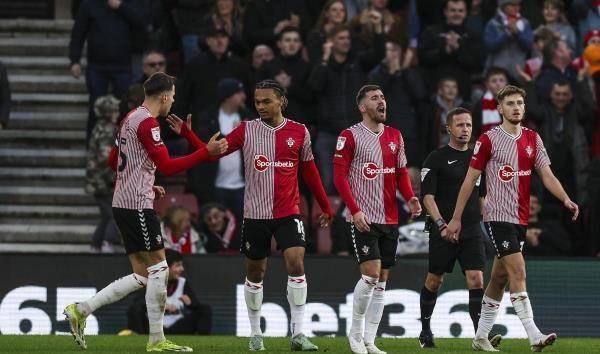 南安普顿主场逆转，击败对手