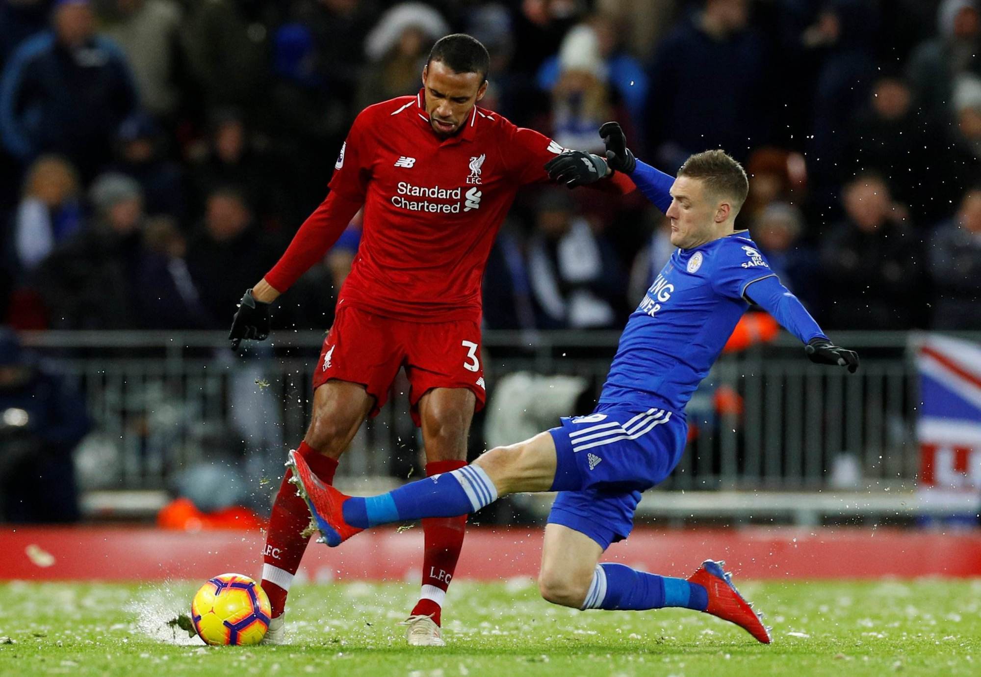 爱游戏大厅-莱斯特城主场平局，赛果难分高下的简单介绍