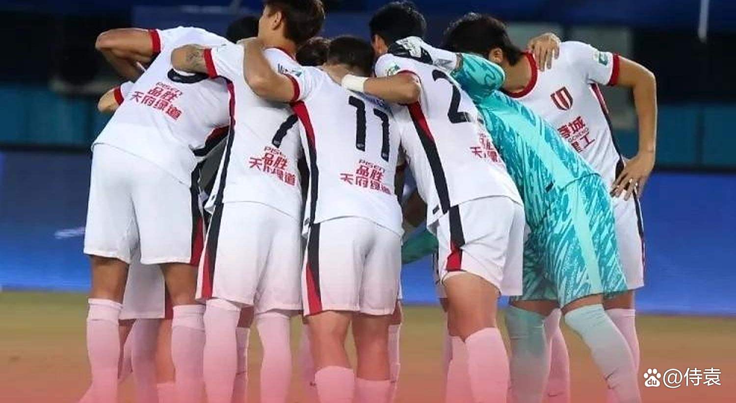 中超赛场上风云变幻,一场比赛尽显精彩 中超赛场上风云变幻,一场比赛尽显精彩