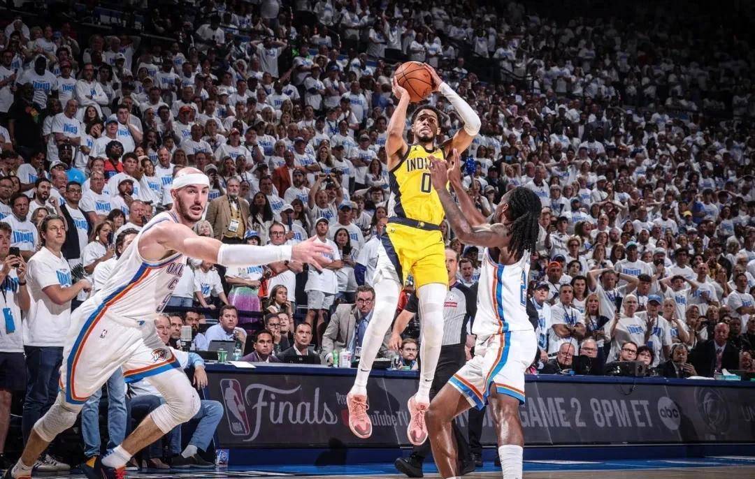 爱游戏下载-雷霆球员士气高昂迎战劲敌，蓄势待发的简单介绍