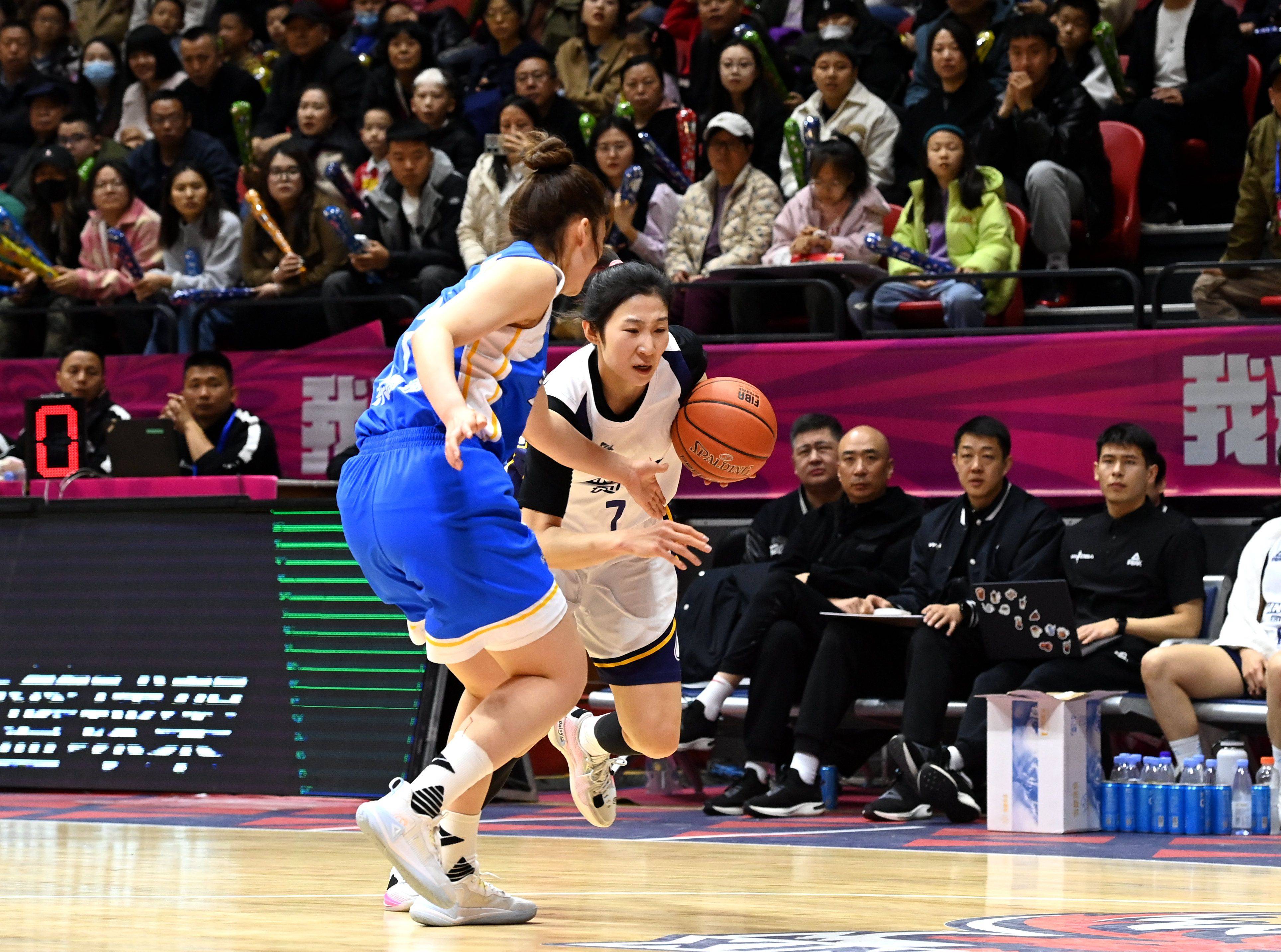 山东女篮再度获胜,实力雄厚 山东女篮再度获胜,实力雄厚