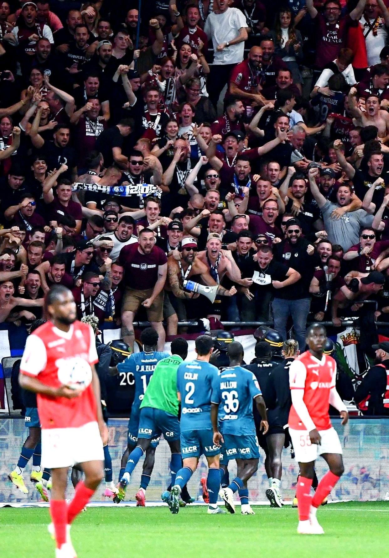 兰斯队客场大胜,喜迎法甲两连胜 兰斯队客场大胜,喜迎法甲两连胜