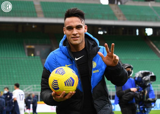 爱游戏官方-包含比达尔帽子戏法，带领球队风头无两的词条