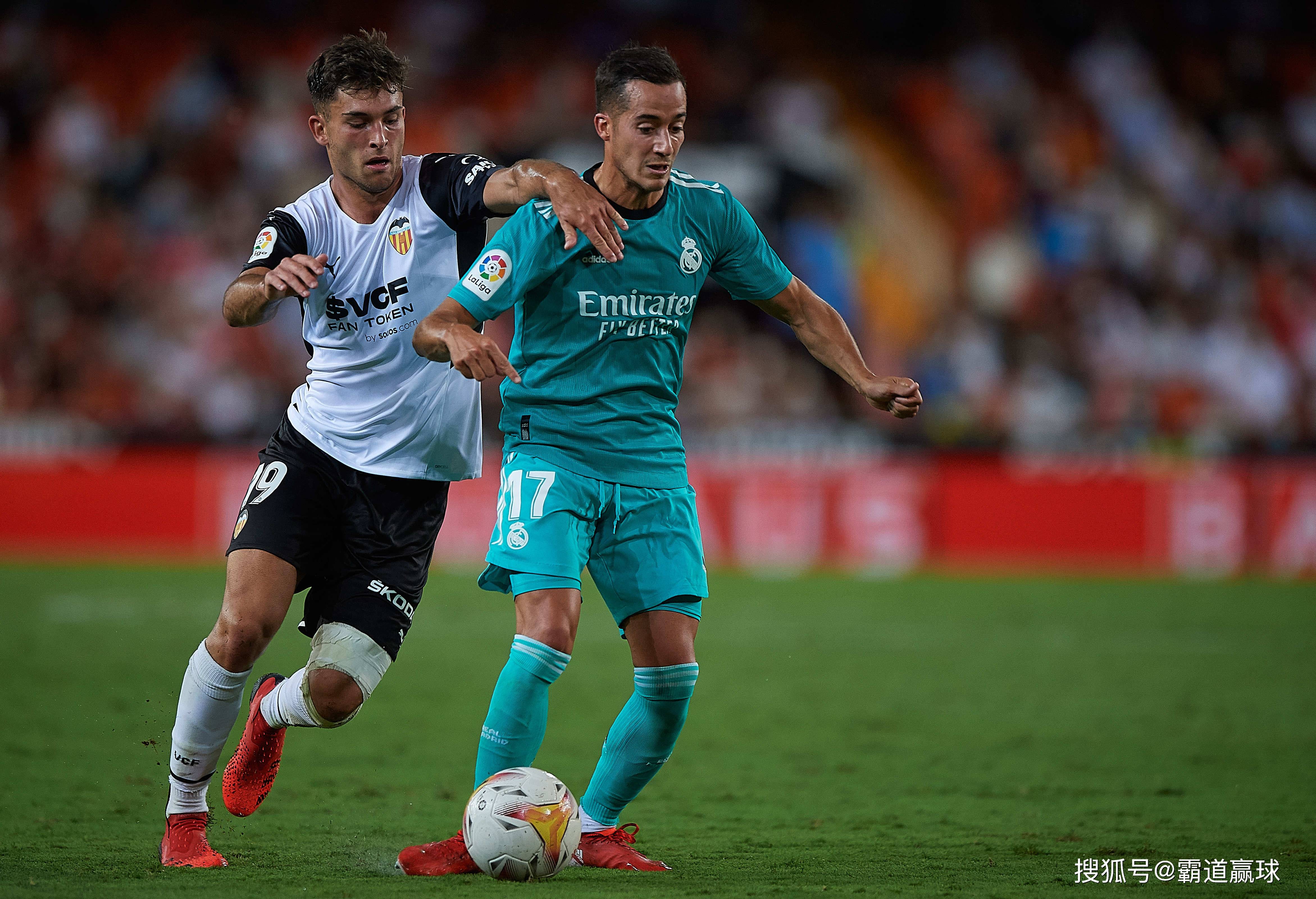 爱游戏大厅-瓦伦西亚爆冷赢球，强势击败对手