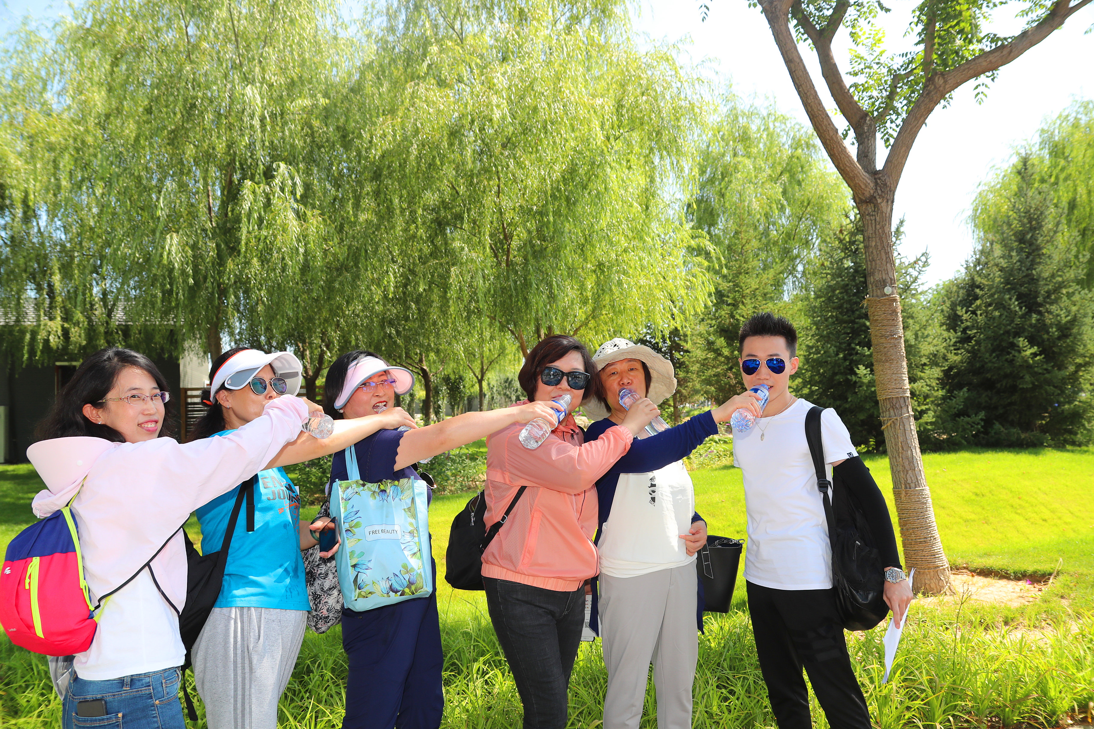 黑龙江冰熊队团结一心,向前进发展 黑龙江冰熊队团结一心,向前进发展