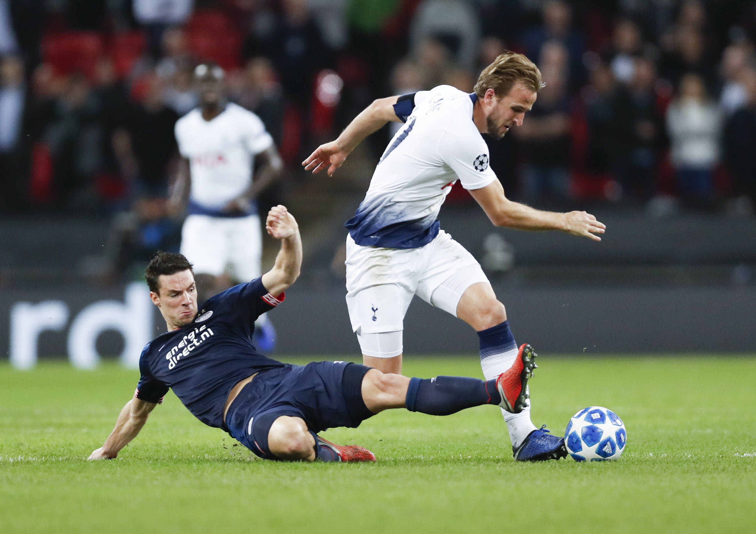 广州恒大实力碾压对手,主场一枝独秀的简单介绍 广州恒大实力碾压对手,主场一枝独秀的简单介绍