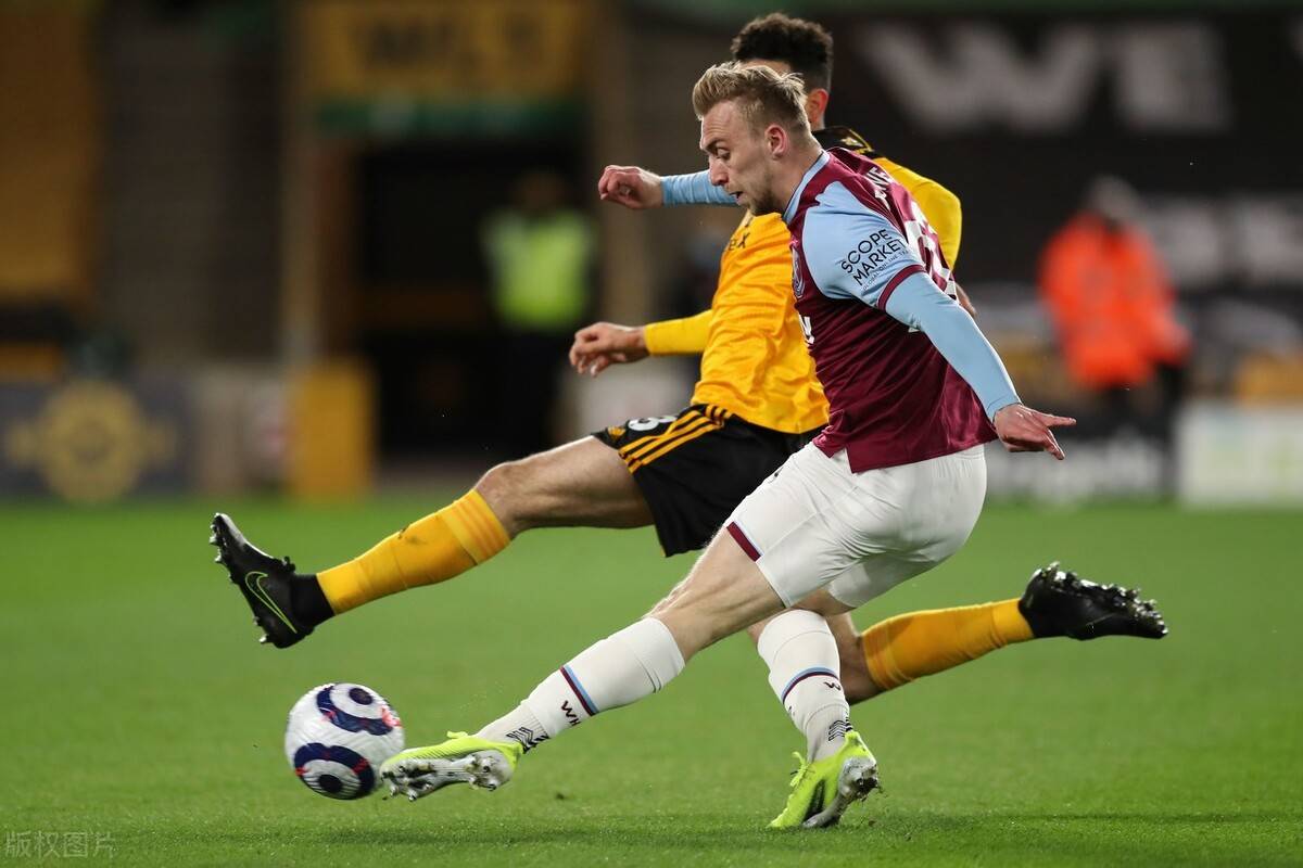 关于曼联客场长途奔袭,绝杀对手夺宝贵三分的信息 关于曼联客场长途奔袭,绝杀对手夺宝贵三分的信息