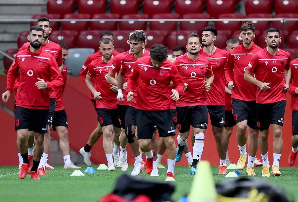 奥地利客场战胜北马其顿，保住小组头名的简单介绍