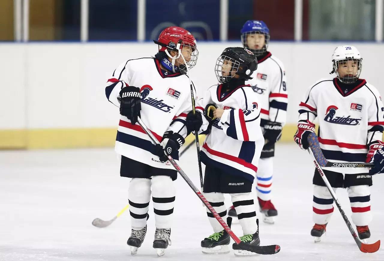 北极洲女篮精英联赛半决赛精彩回顾，谁将登上银屏？