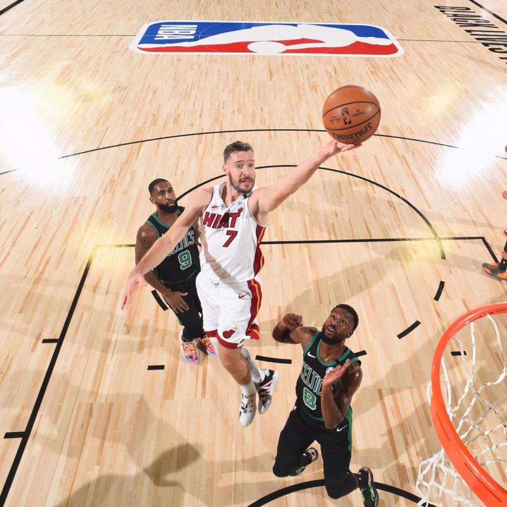 黑龙江队遭遇关键败局，季后赛前景动摇