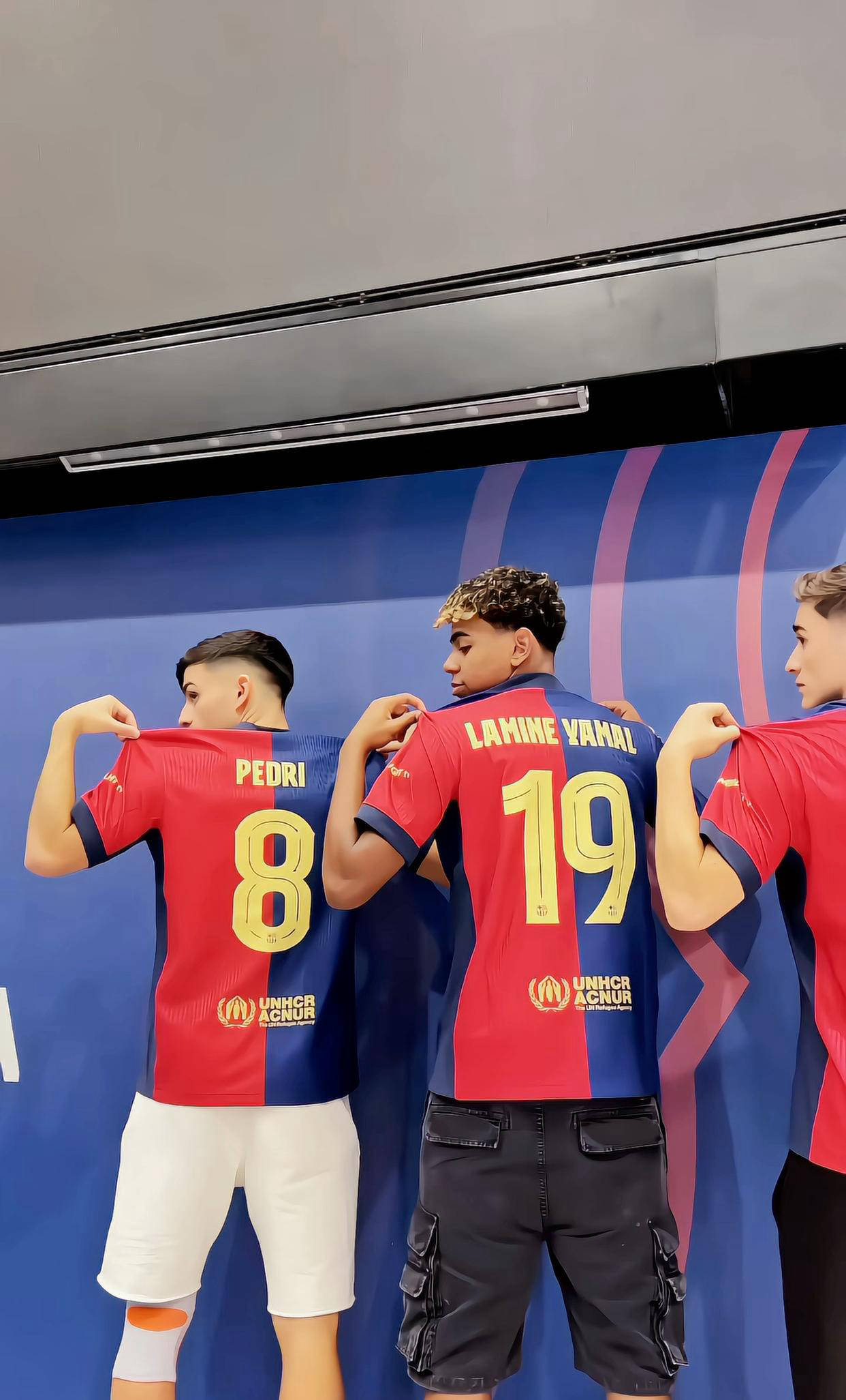 爱游戏在线-巴萨备战决赛，主帅调整阵容备战全力以赴的简单介绍