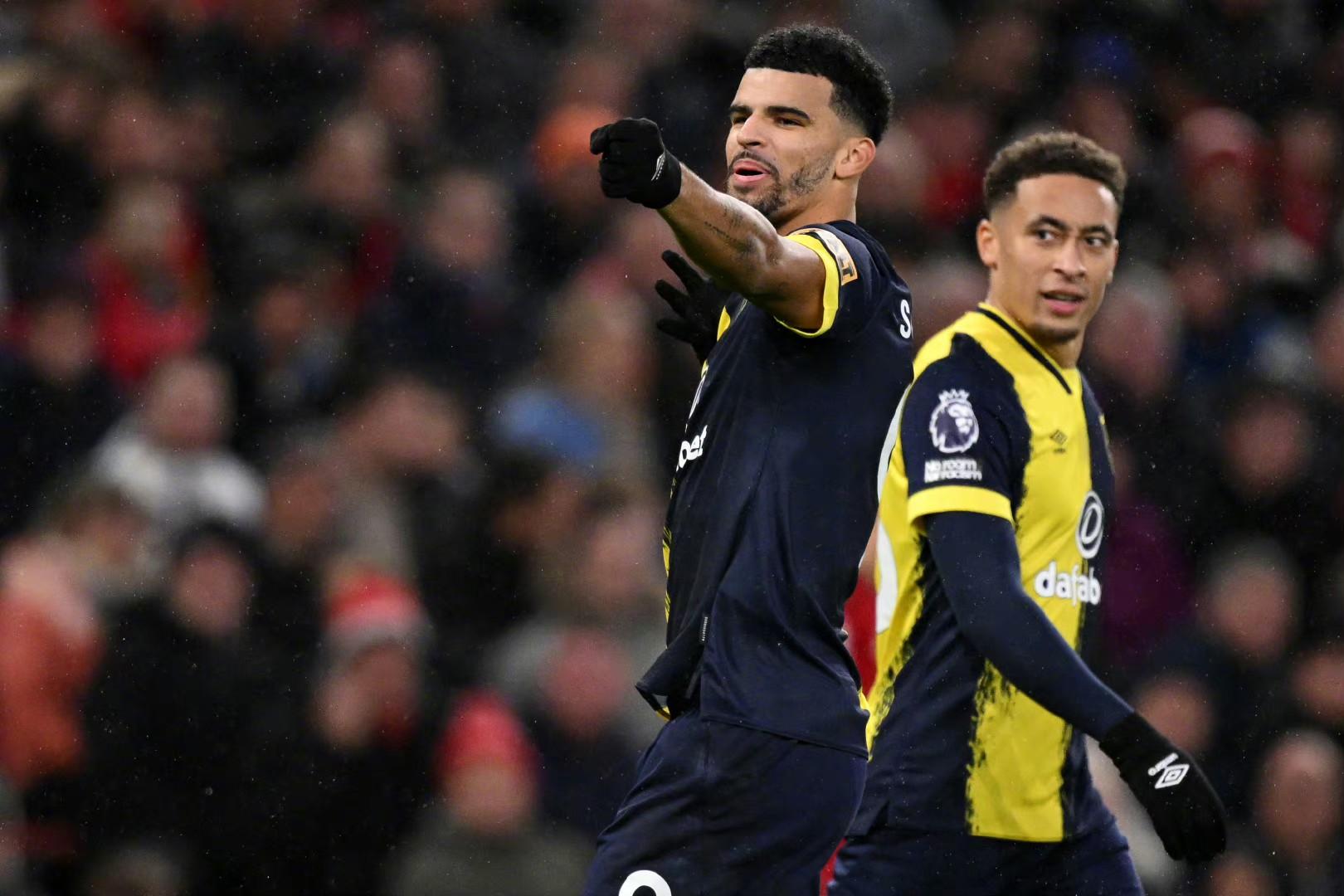 曼联迎战伯恩茅斯,冲击胜利的关键战役! 曼联迎战伯恩茅斯,冲击胜利的关键战役!