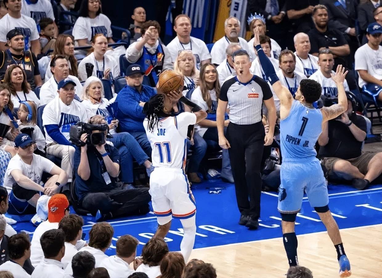 灰熊大胜老鹰,莫兰特雷老少联手打出精彩表演 灰熊大胜老鹰,莫兰特雷老少联手打出精彩表演