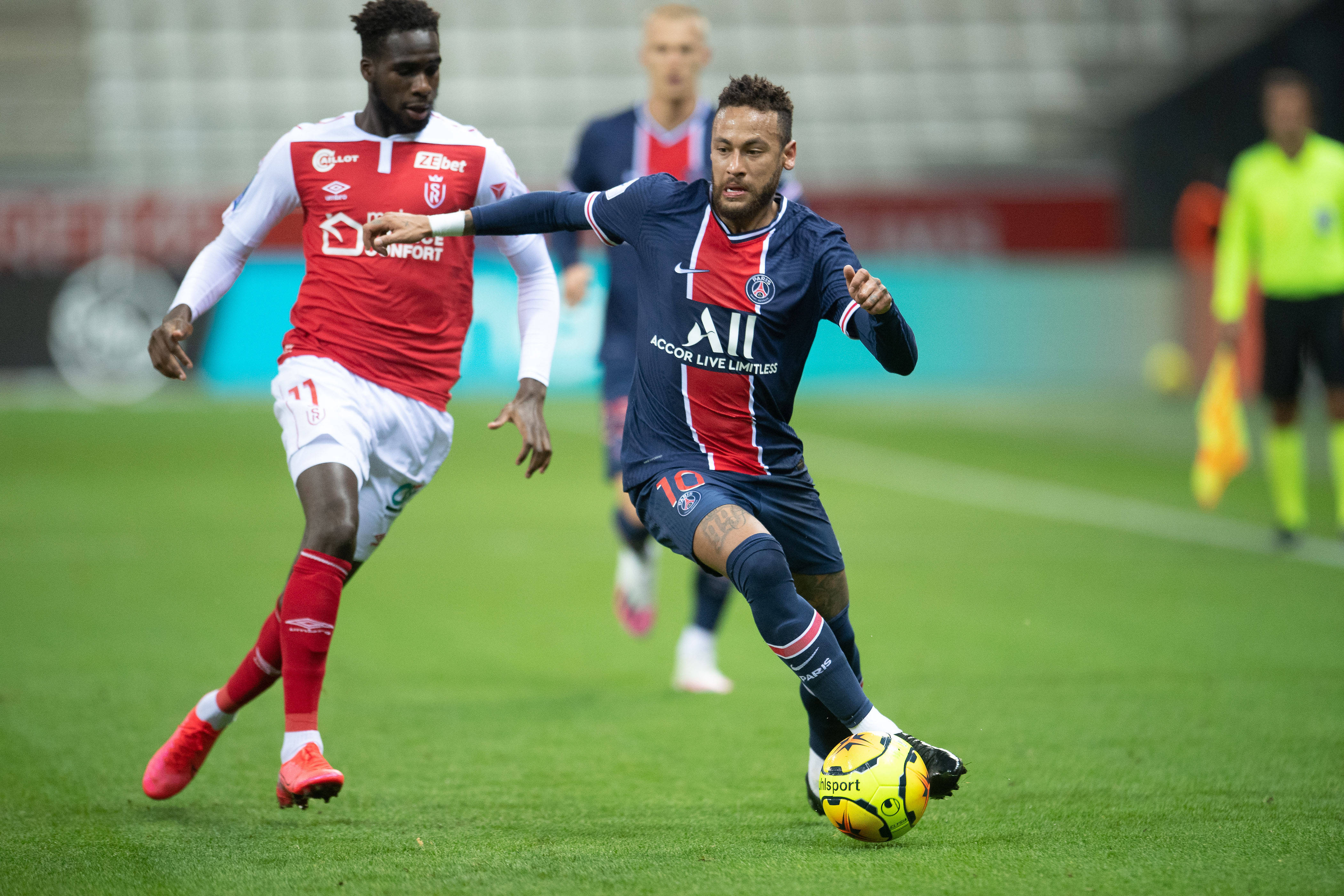 包含雷恩主场战平里尔,仍未摆脱降级区压力的词条 包含雷恩主场战平里尔,仍未摆脱降级区压力的词条