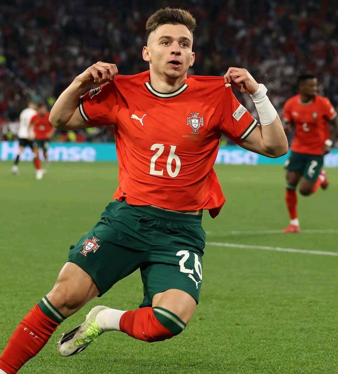 葡萄牙大将在比赛中发挥出色实现突破 葡萄牙大将在比赛中发挥出色实现突破