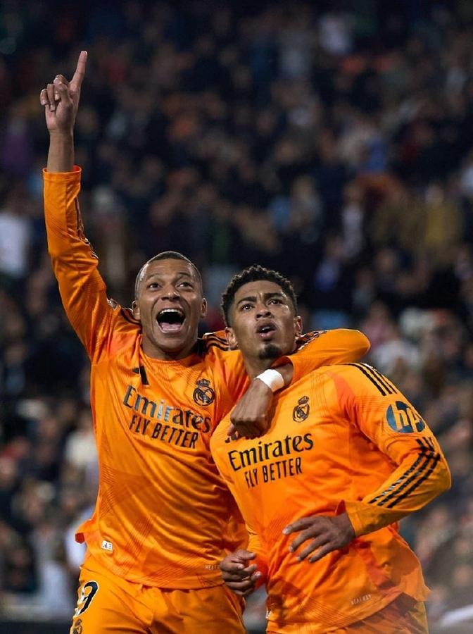 瓦伦西亚惨败告别,欧冠之路终结 瓦伦西亚惨败告别,欧冠之路终结