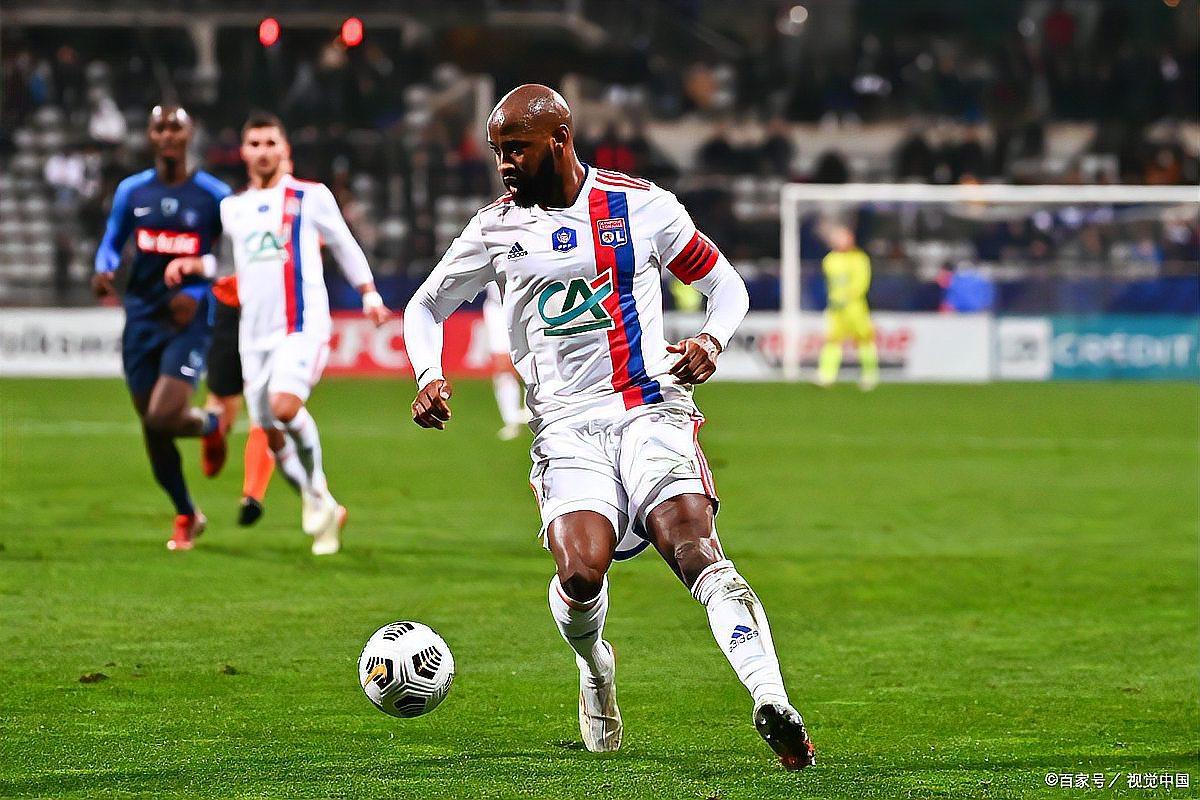 包含南特足球俱乐部主教练调整战术,球队开启连胜模式的词条 包含南特足球俱乐部主教练调整战术,球队开启连胜模式的词条