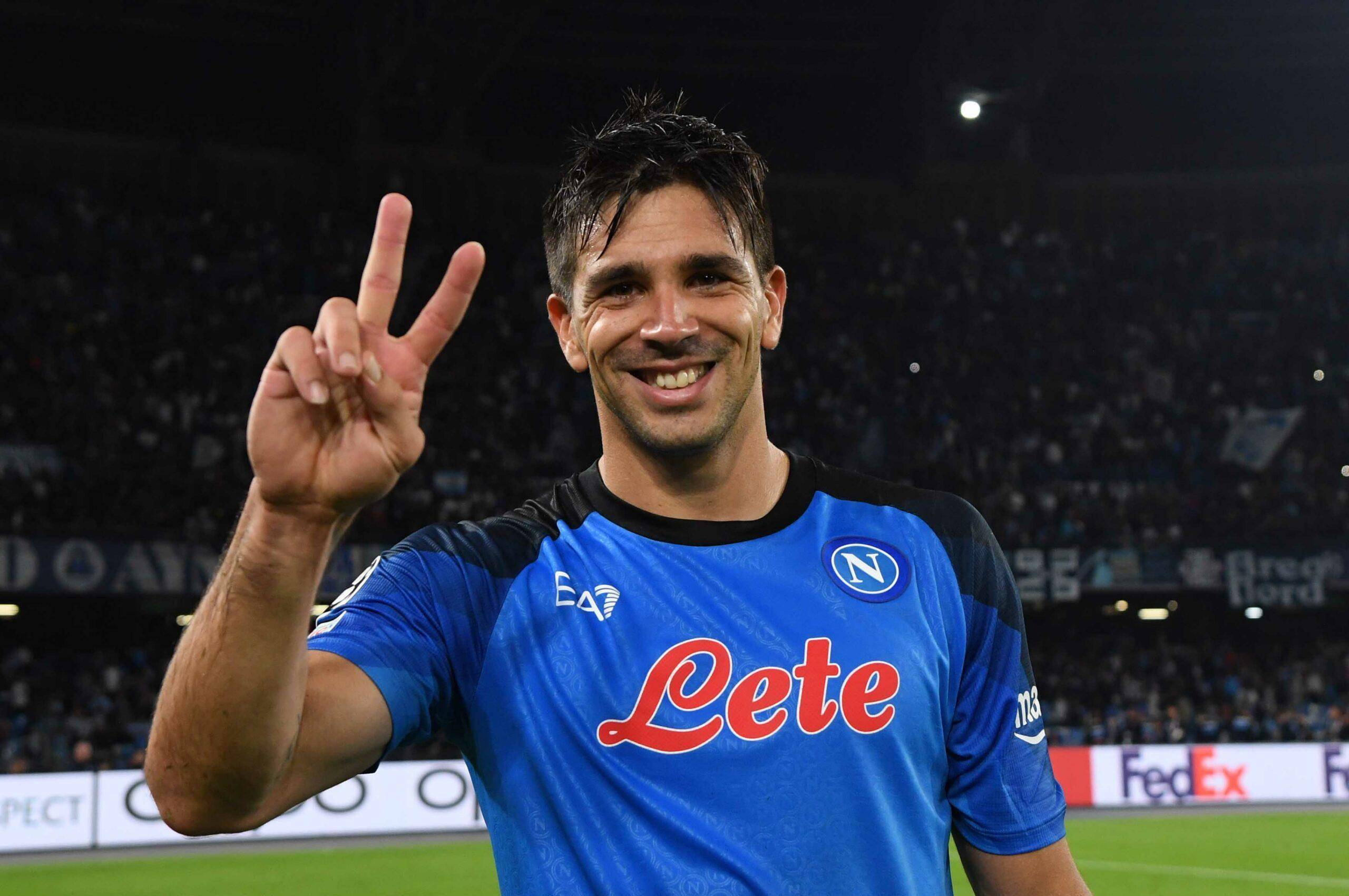 包含那不勒斯中场取得进球纪录,创造历史的词条 包含那不勒斯中场取得进球纪录,创造历史的词条