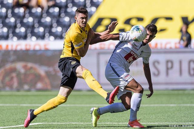 沙尔克04豪取胜利,连胜纪录延续的简单介绍 沙尔克04豪取胜利,连胜纪录延续的简单介绍