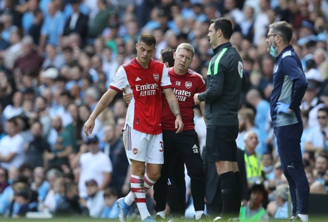 瑞士队凭借守备坚固,锋线进攻毫不留情 瑞士队凭借守备坚固,锋线进攻毫不留情