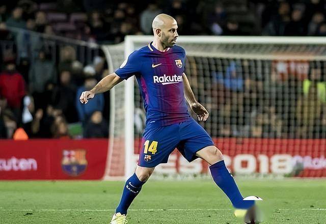 巴萨中场马斯切拉诺宣布退役,为球迷送上感谢 巴萨中场马斯切拉诺宣布退役,为球迷送上感谢